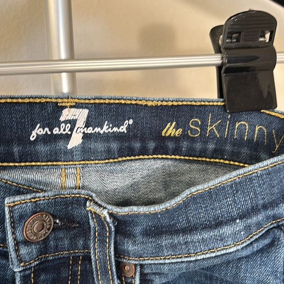 7 for all mankind “the skinny” jeans. Size 24 waist - Picture 3 of 7